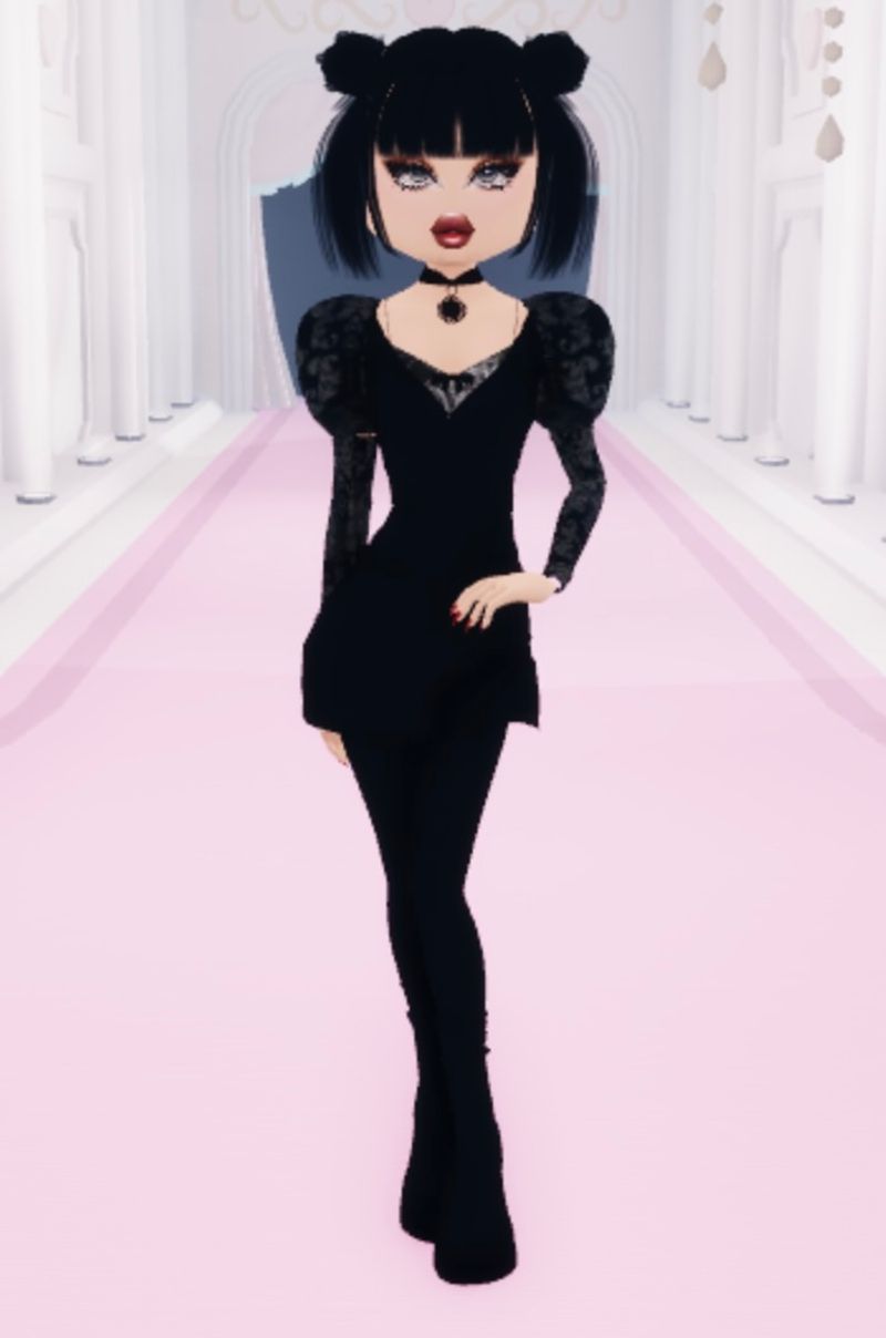 Student Blog: Making Broadway Characters in Dress to Impress on Roblox Image