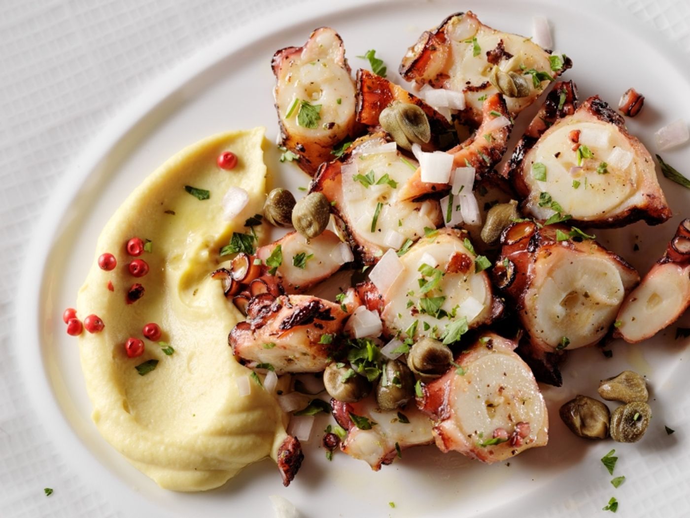 Review: ESTIATORIO MILOS in Midtown for Exquisite Pre and Post Theatre Dining Review: ESTIATORIO MILOS in Midtown for Exquisite Pre and Post Theatre Dining Image