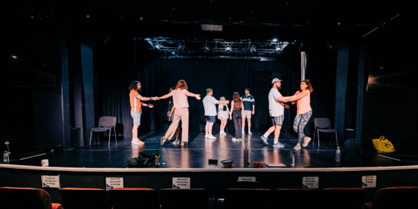 Photos: Inside Rehearsal For SH!T-FACED SHAKESPEARE at London's Leicester Square Theatre Photos: Inside Rehearsal For SH!T-FACED SHAKESPEARE at London's Leicester Square Theatre Image