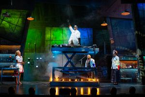 Kyla Stone, Matthew Mydzik, James Romney, and Veanne Cox @ BroadwayWorld Kyla Stone, Matthew Mydzik, James Romney, and Veanne Cox Photo