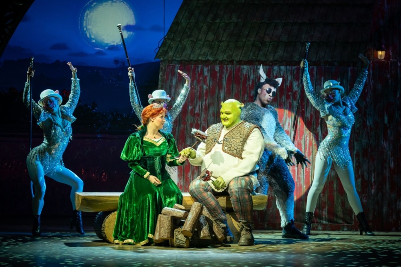 Interview: 'It's a Beast of a Role!': Actor Antony Lawrence on Touring, Acceptance and Falling in Love With SHREK THE MUSICAL  Image