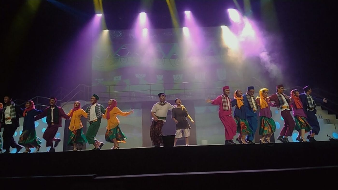 Review: CBHS's Joshua Oh Joshua Entertains, Inspires, and Amazes  Image