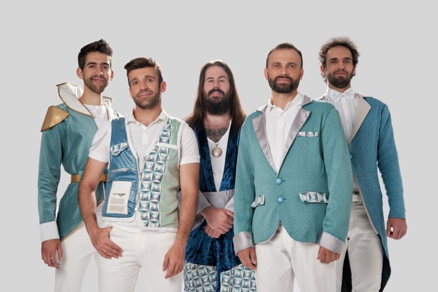 Dimensión Vocal lleva CON LA BOCA ABIERTA a Viena Image