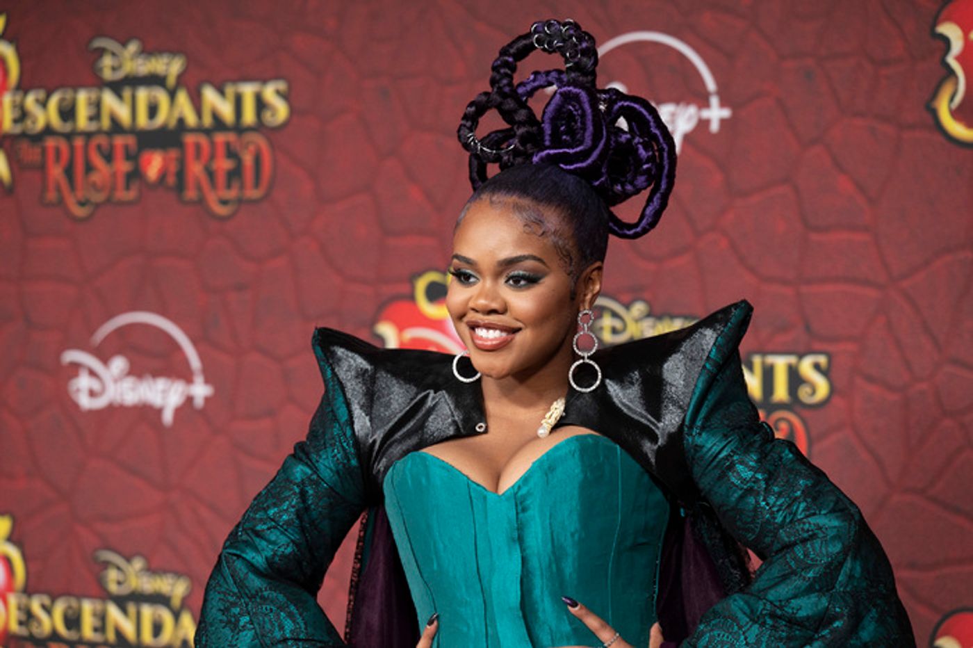 Photos: Brandy, Joshua Colley & More Hit the Red Carpet for DESCENDANTS: THE RISE OF RED Premiere  Image