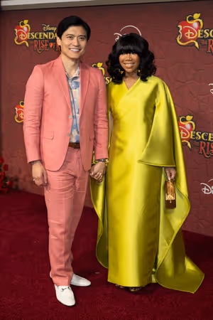 Paolo Montalban and Brandy @ BroadwayWorld Paolo Montalban and Brandy Photo