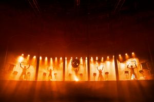 Aven by Fuerza Bruta,            , Director - DIQUI JAMES;
Music Creator - GABY KERPE Photo