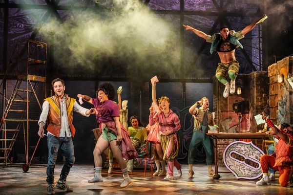 Matt Cardle and the cast Photo