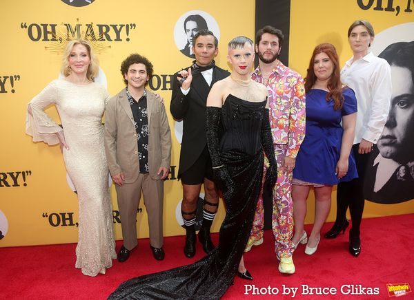 Bianca Leigh, Tony Macht, Conrad Ricamora, Cole Escola, James Scully, Hannah Solow an Photo