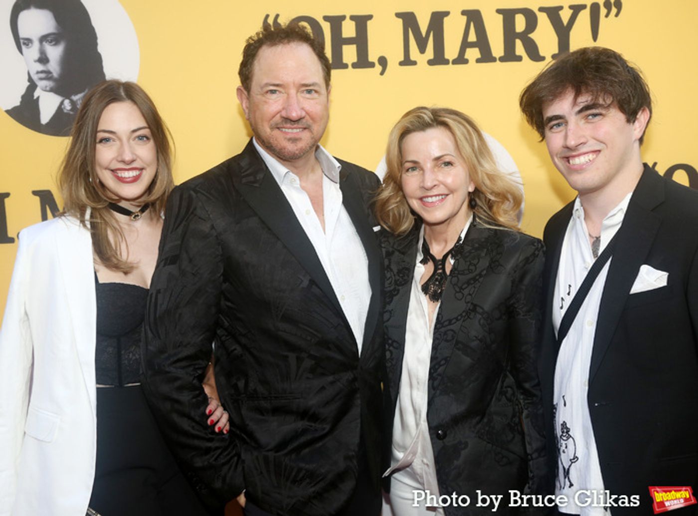 Photos: Company of OH, MARY! Hits The Red Carpet On Opening Night  Image