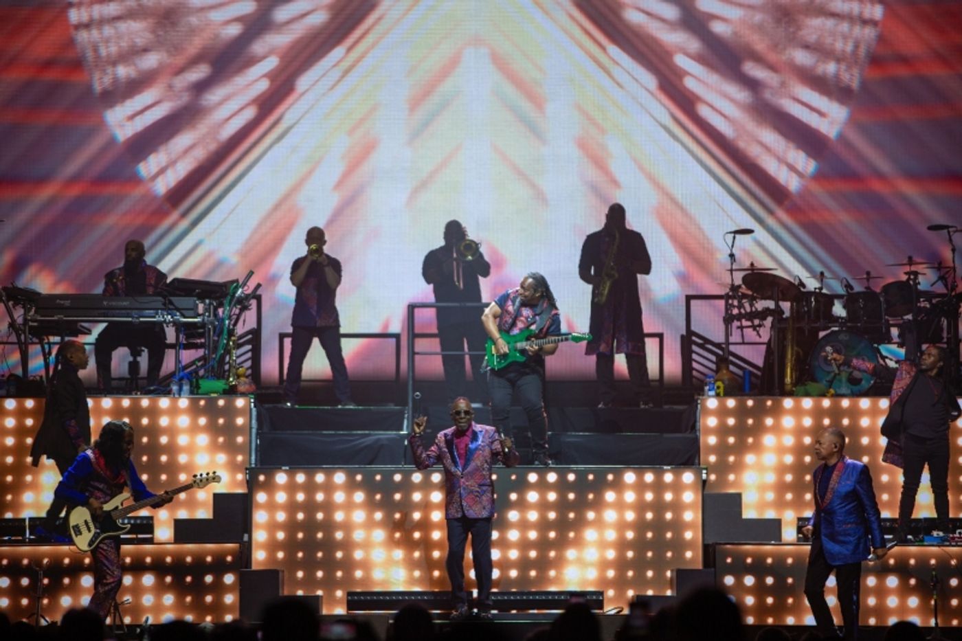 Review: HEART & SOUL TOUR 2024 CHICAGO | EARTH, WIND, & FIRE at Xcel Energy Center  Image