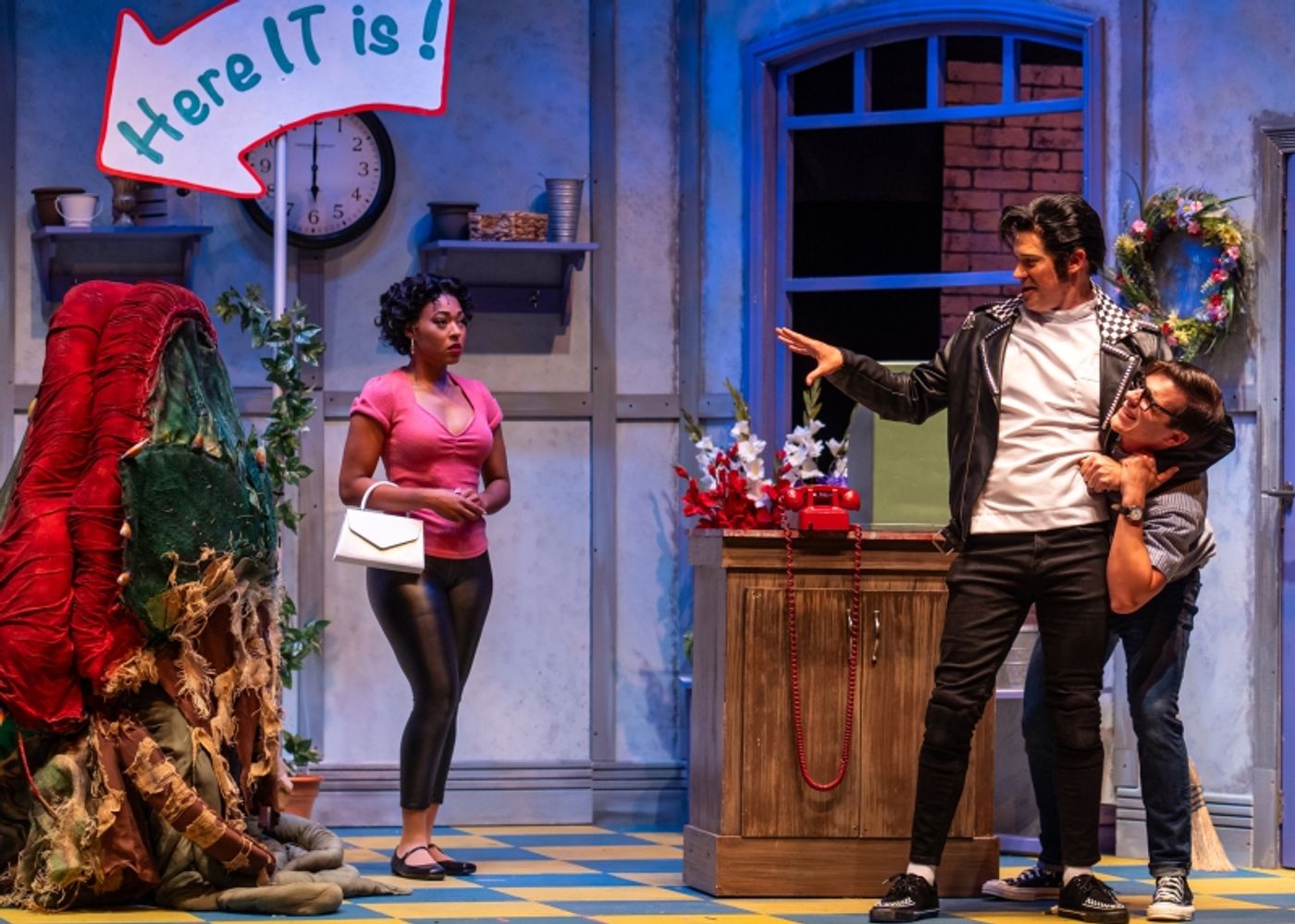 Review: LITTLE SHOP OF HORRORS at Garden Theatre  Image