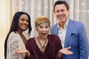 Ariana DeBose With Rita Moreno @ BroadwayWorld Ariana DeBose With Rita Moreno Photo