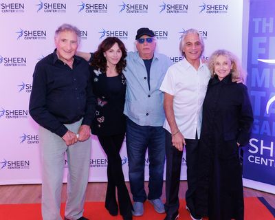 Judd Hirsch, Marilu Henner, Ed Weinberger, Tony Danza, Carol Kane Photo