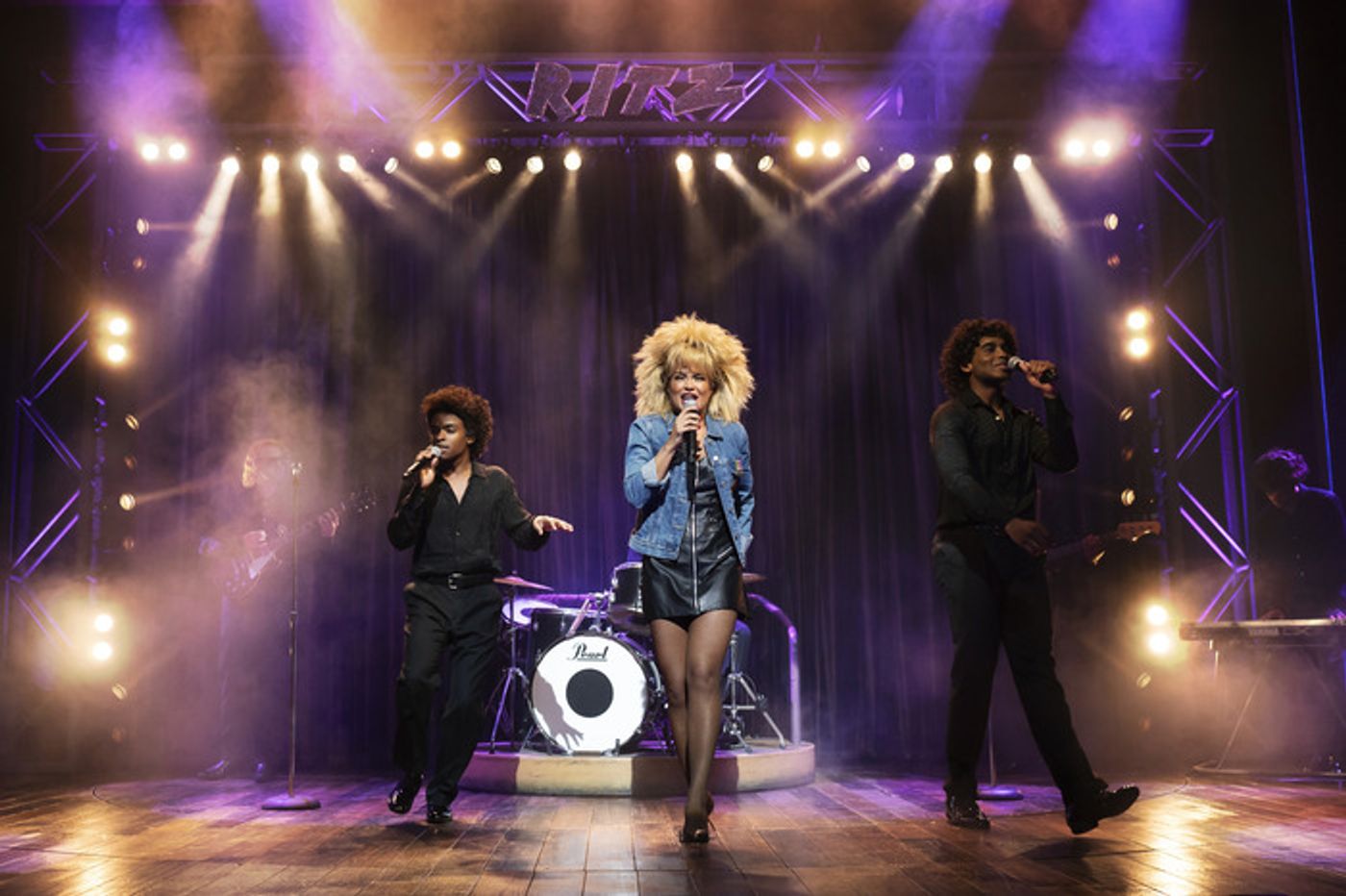 Interview: 'I Love Feeding Off an Audience': Actor Zoe Birkett on Ambition, Fight Scenes and Balancing Motherhood With TINA: THE TINA TURNER MUSICAL  Image