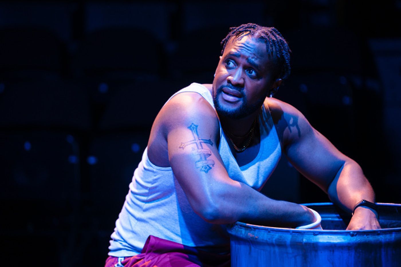 Photos: THE HOT WING KING at the National Theatre  Image