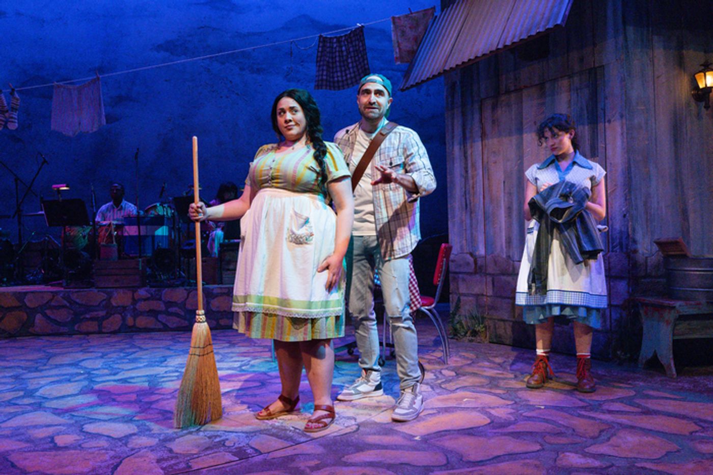 Photos: First Look At SOMEWHERE OVER THE BORDER At People's Light  Image