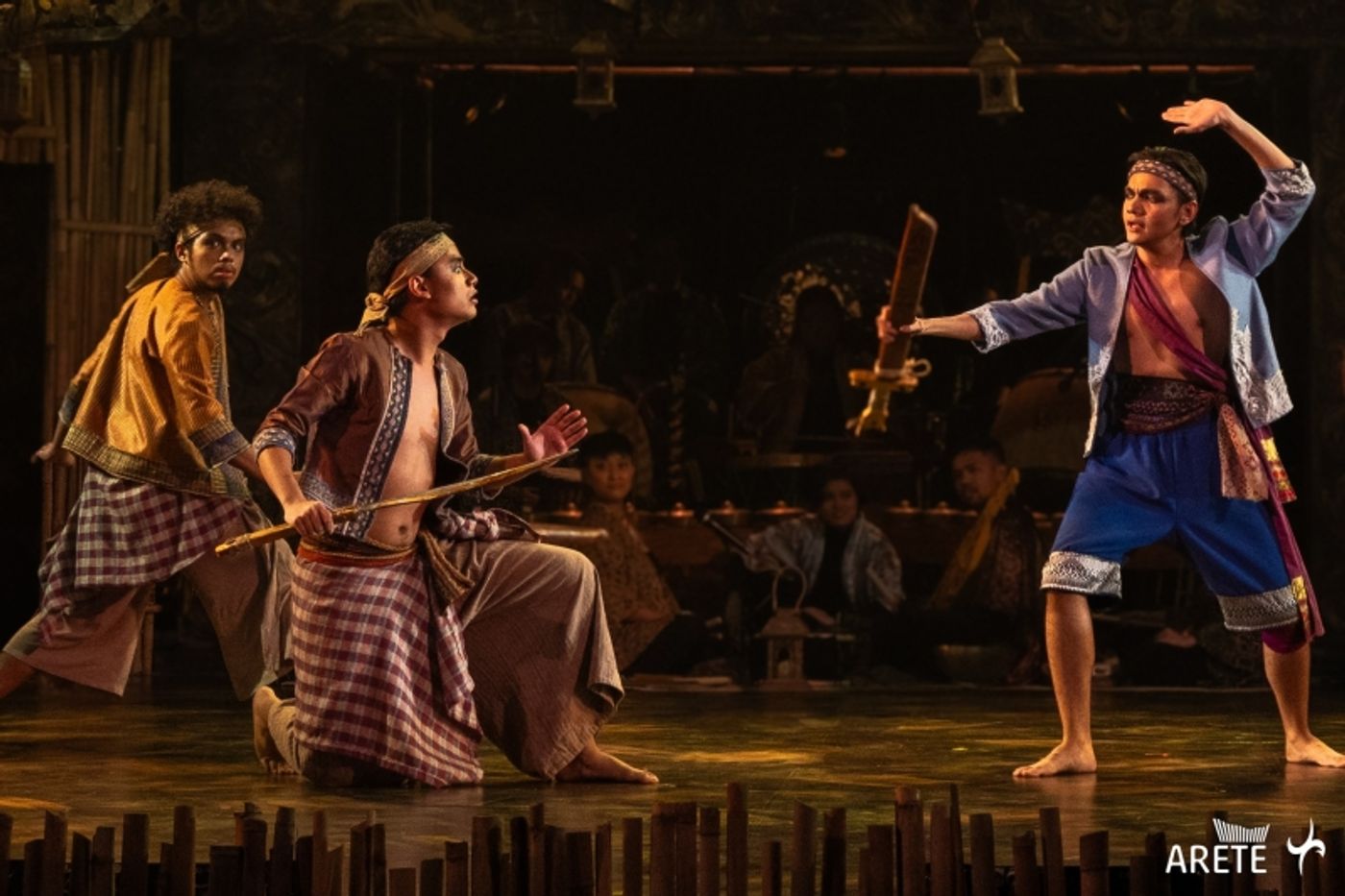 Photos: SINTANG DALISAY, Filipino-Ethnic Adaptation of 'Romeo and Juliet'  Image