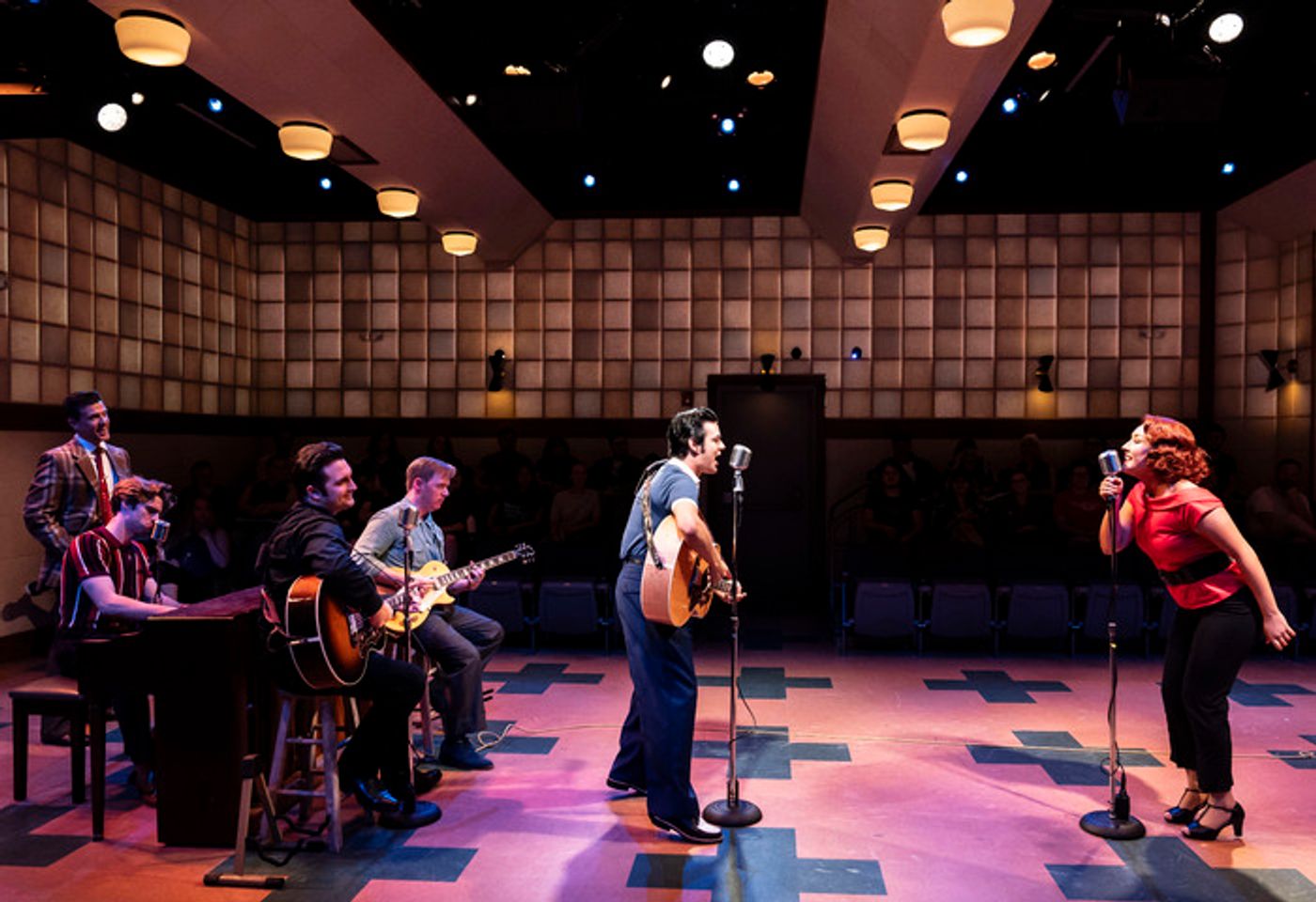 Photos: MILLION DOLLAR QUARTET at Paramount Theatre  Image