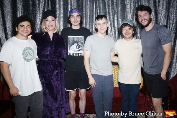 Tony Macht, Bianca Leigh, Finn Wolfhard, Cole Escola, Gaten Matarazzo and James Scull Photo