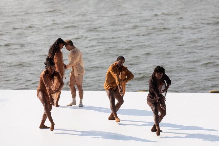 Photos: Inside the 2024 Fire Island Dance Festival — photo 3 of 12