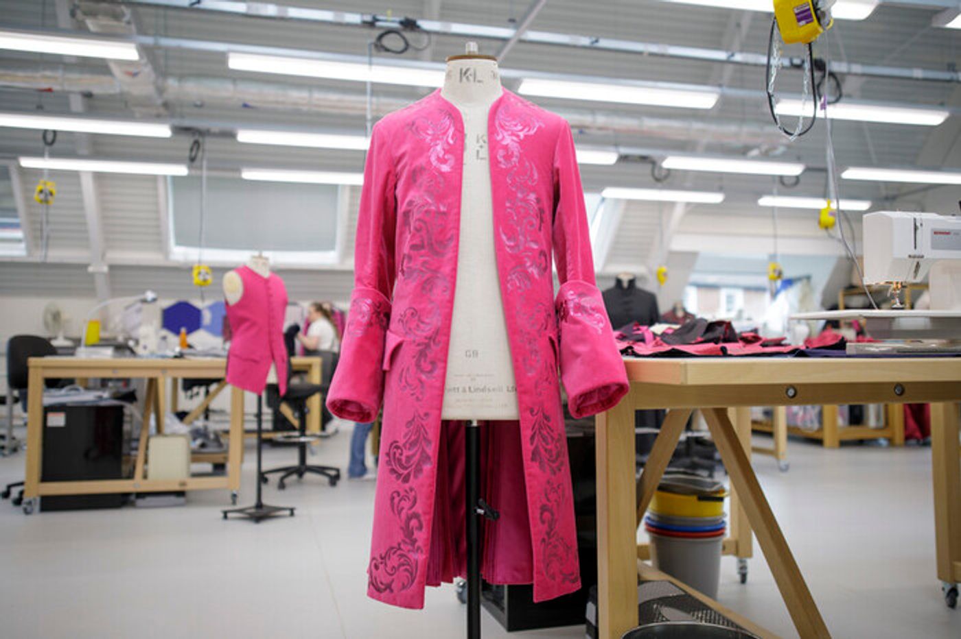 Photos: Go Behind the Scenes of SCHOOL FOR SCANDAL At Royal Shakespeare Company  Image