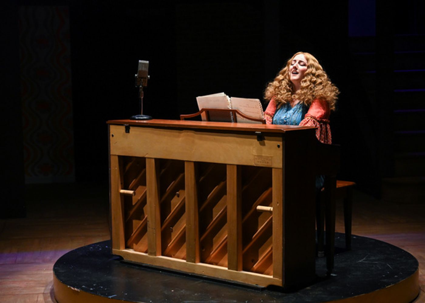 Photos: BEAUTIFUL: THE CAROLE KING MUSICAL at Centre Stage Photos: BEAUTIFUL: THE CAROLE KING MUSICAL at Centre Stage Image