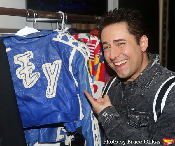 John Lloyd Young  Photo