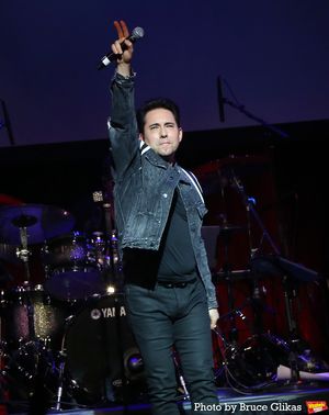 John Lloyd Young  Photo