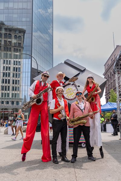 Shinbone Alley Stilt Band  Photo