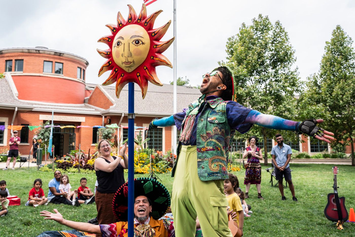 Photos: THE LIZARD Y EL SOL Now In Chicago Parks Through August 11  Image
