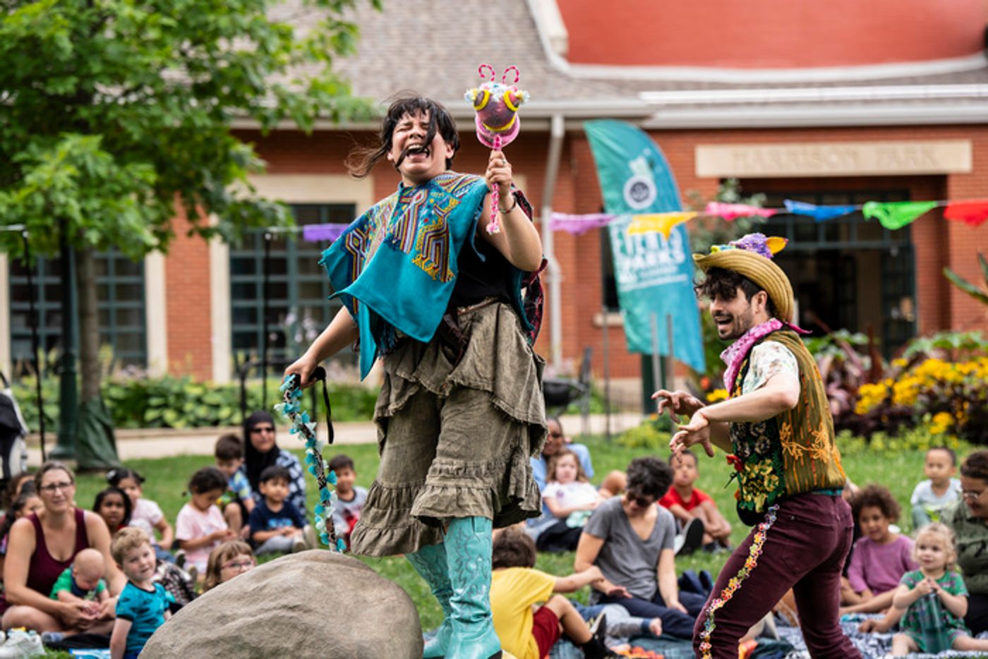 Photos: THE LIZARD Y EL SOL Now In Chicago Parks Through August 11  Image