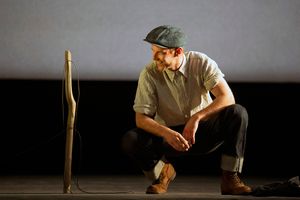 Harry Treadaway Photo