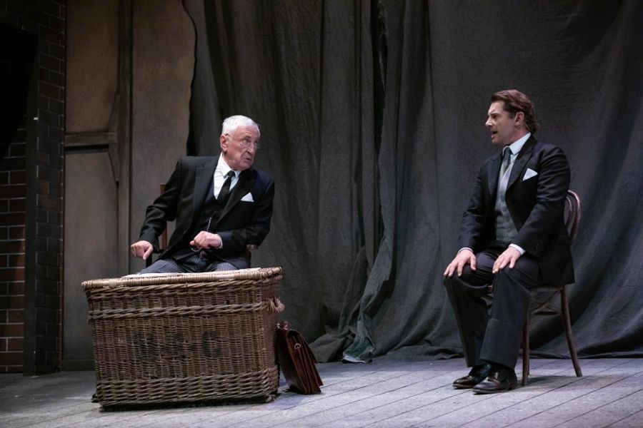 REVIEW: THE WOMAN IN BLACK at Theatre Royal Sudney Image