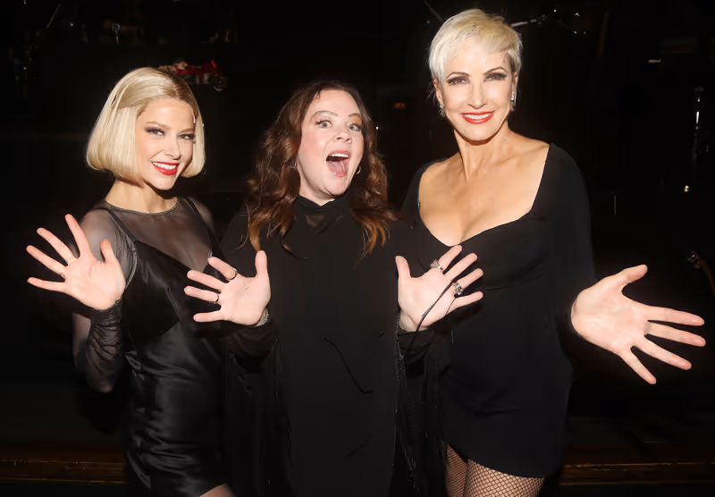Photos: Melissa McCarthy Visits Ariana Madix at CHICAGO on Broadway — photo 2 of 14