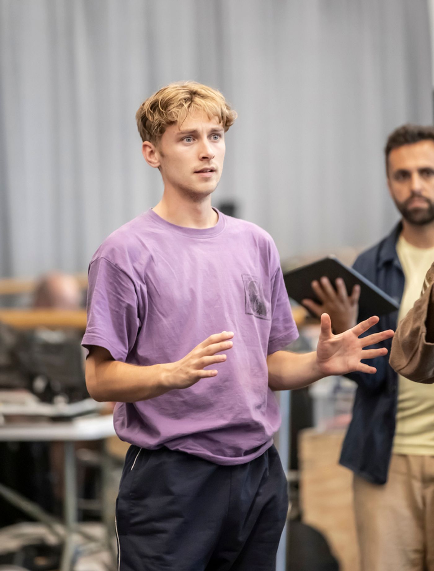 Photos: WAR HORSE UK and Ireland Tour in Rehearsal  Image