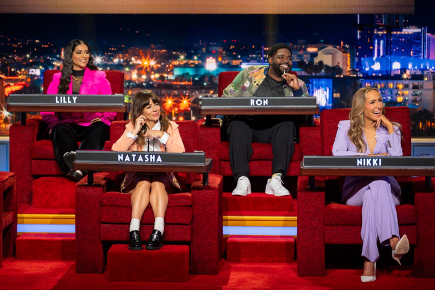 Photos: Prime Video Reveals First Look and Premiere Date for ARE YOU SMARTER THAN A CELEBRITY?  Image