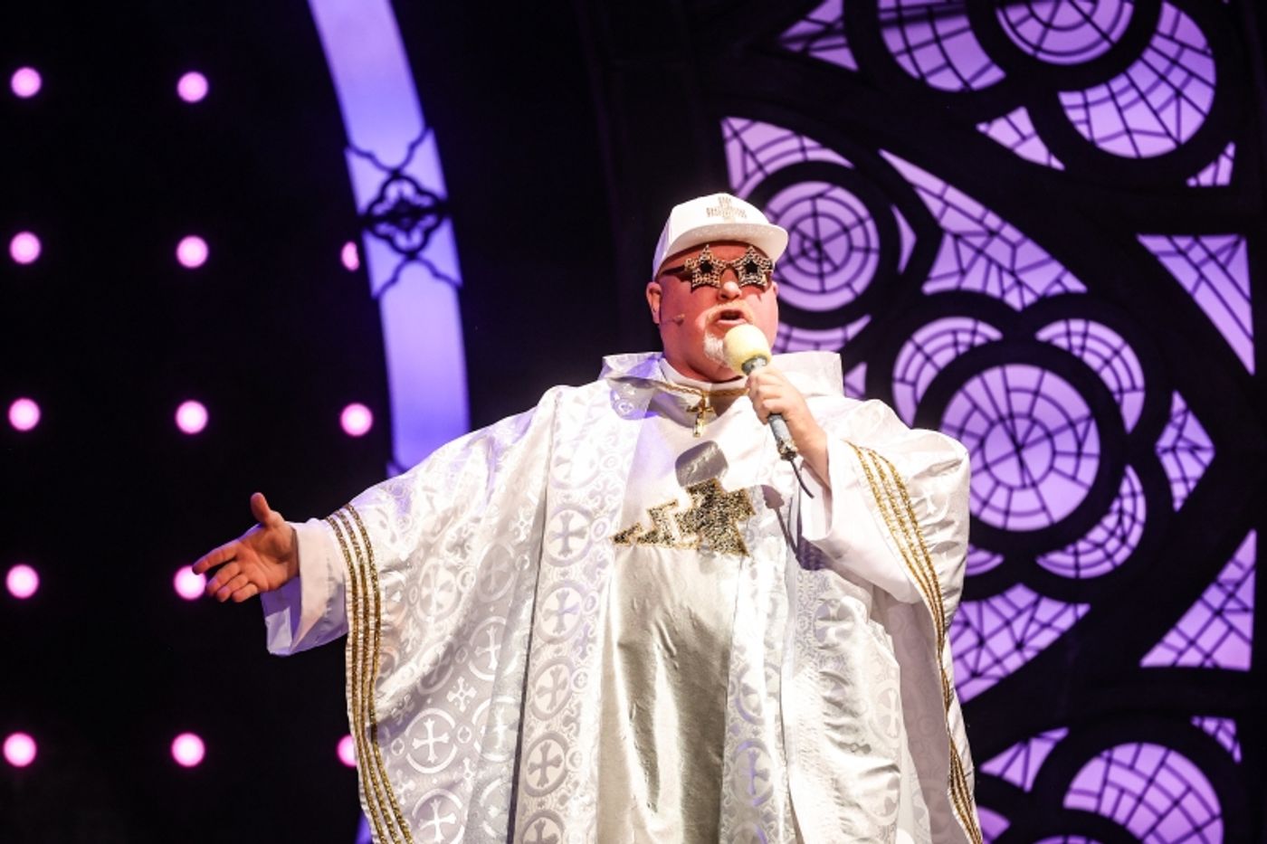 REVIEW: Casey Donovan Is A Gift From God In SISTER ACT, A DIVINE MUSICAL COMEDY  Image