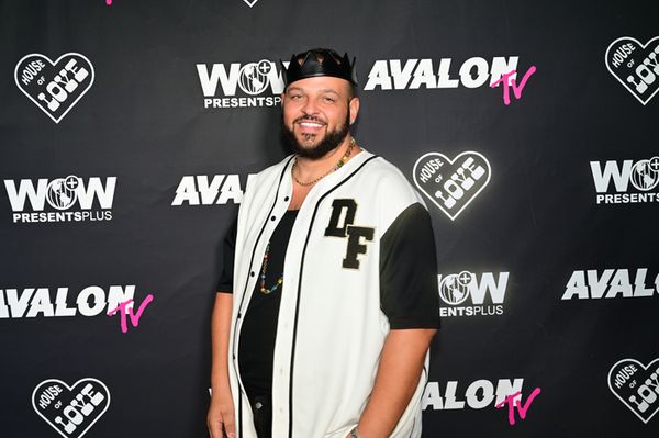 Daniel Franzese Poses for AVALON TV S2 Premiere Red Carpet Photo