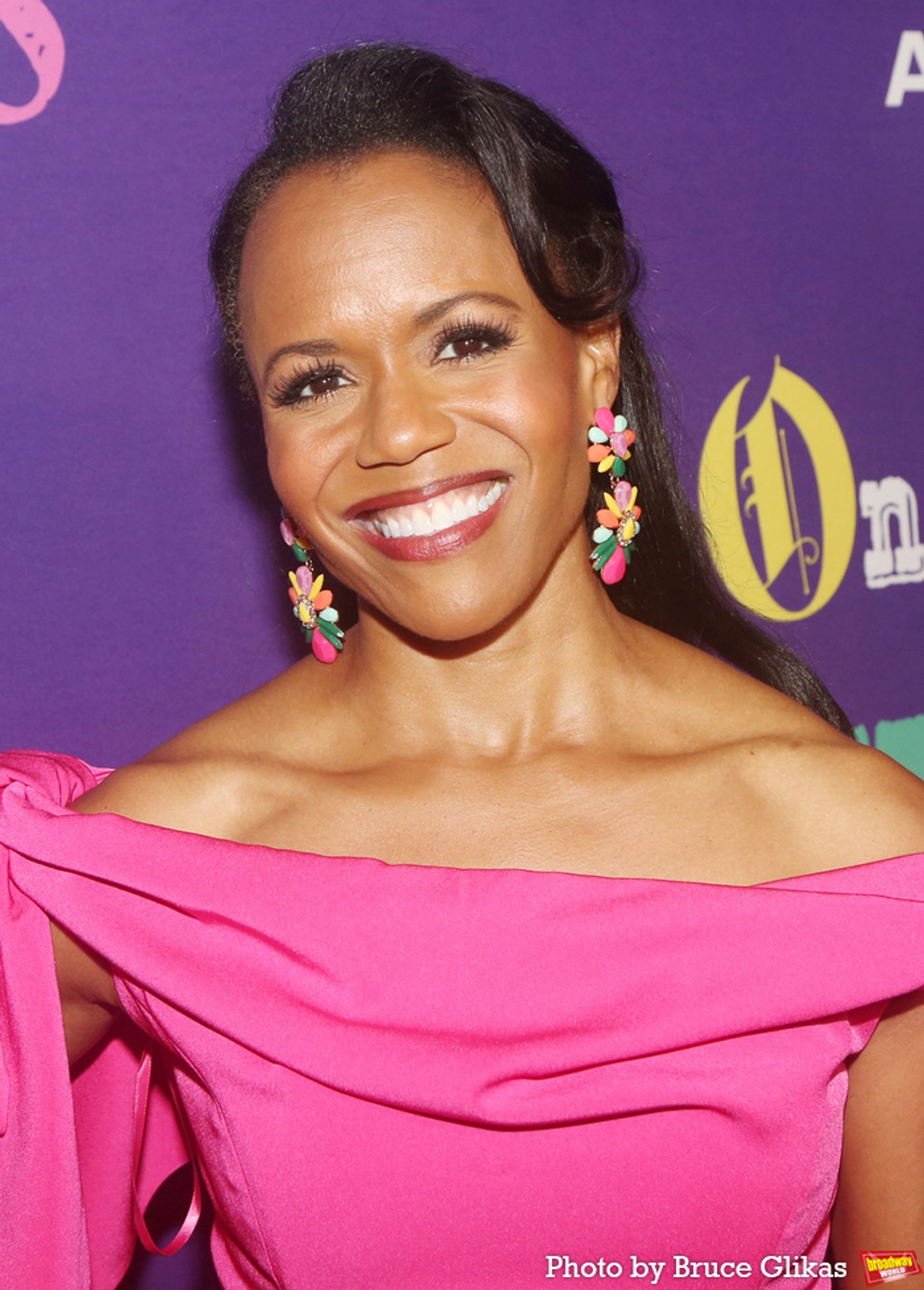 Photos: ONCE UPON A MATTRESS Stars Hit The Pink Carpet on Opening Night  Image