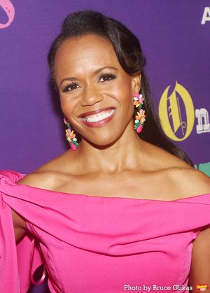 Nikki Renee Daniels @ BroadwayWorld Nikki Renee Daniels Photo