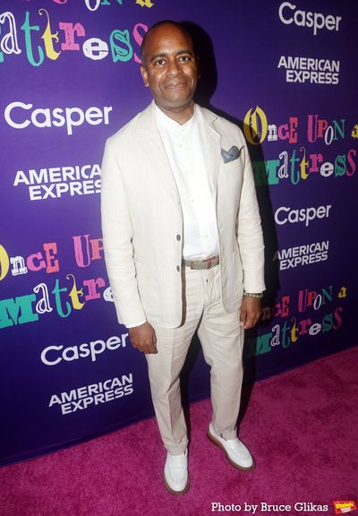 Daniel Breaker  Photo