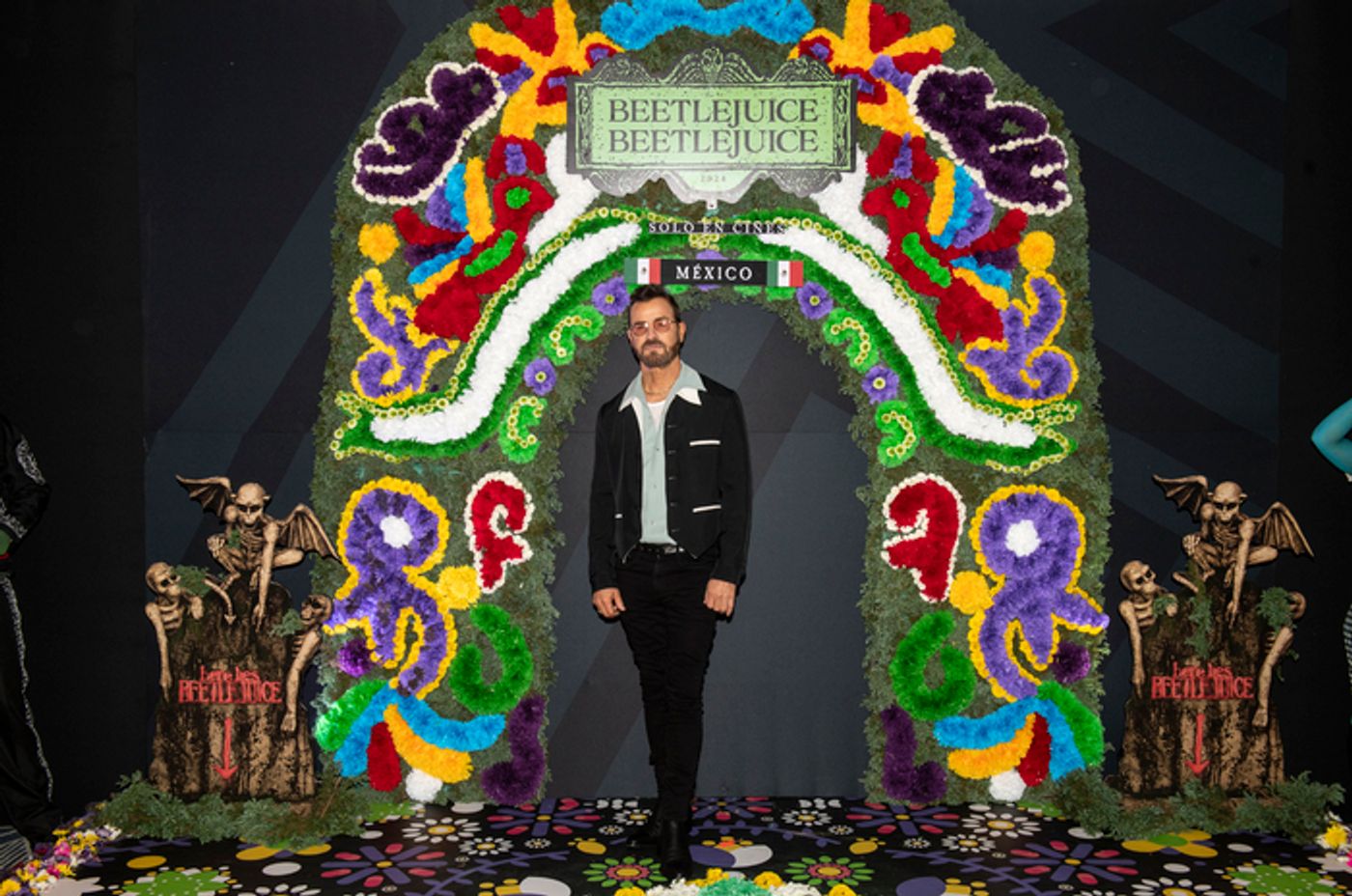 Photos: BEETLEJUICE BEETLEJUICE Photo Call in Mexico City With Tim Burton, Jenna Ortega, & More  Image