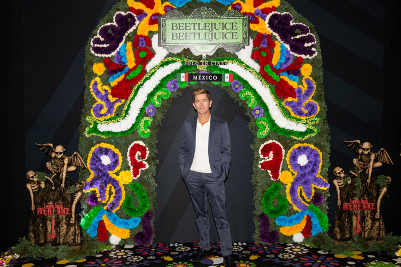 Photos: BEETLEJUICE BEETLEJUICE Photo Call in Mexico City With Tim Burton, Jenna Ortega, & More  Image