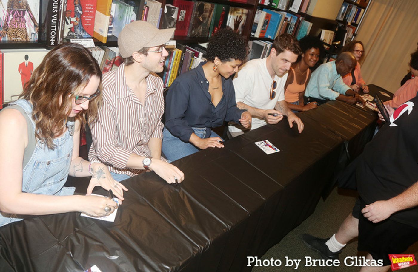 Photos: THE NOTEBOOK Cast at Barnes & Noble CD Signing Event  Image