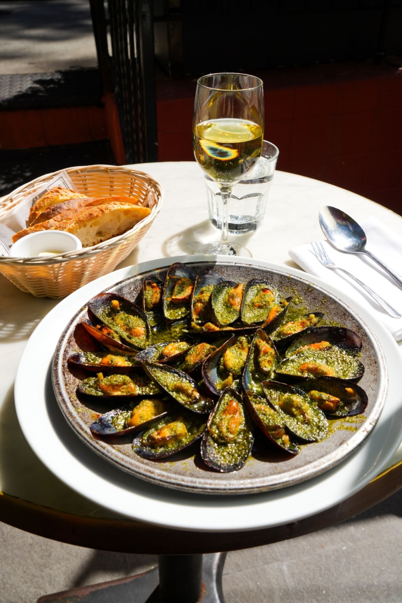 LA TOUT VA BIEN for Delectable French Cuisine in the Theatre District LA TOUT VA BIEN for Delectable French Cuisine in the Theatre District Image