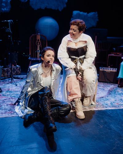 Claire-Frances Sullivan (left) and Lizzie Hagstedt (right) Photo