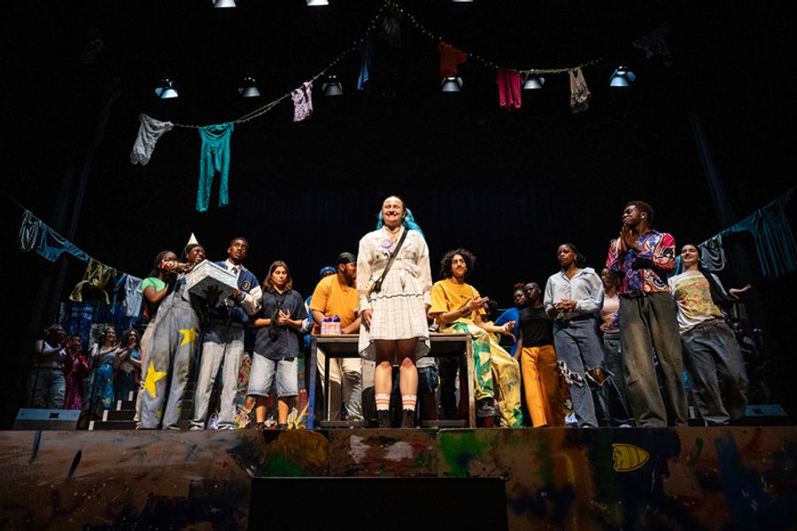 Photos: A LONG GOODBYE at Hackney Empire Image