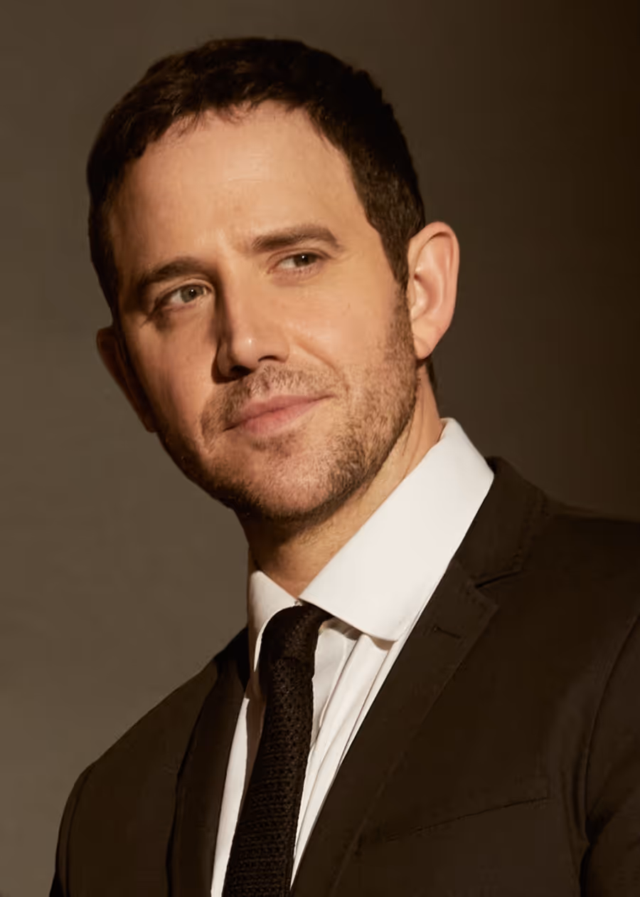 Interview: Santino Fontana Lets the Audience Pick the Setlist at 54 Below Image
