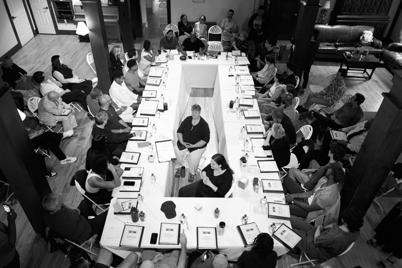 Photos: Katie Holmes, Jim Parsons & the Cast of OUR TOWN Take Rehearsal Field Trip  Image