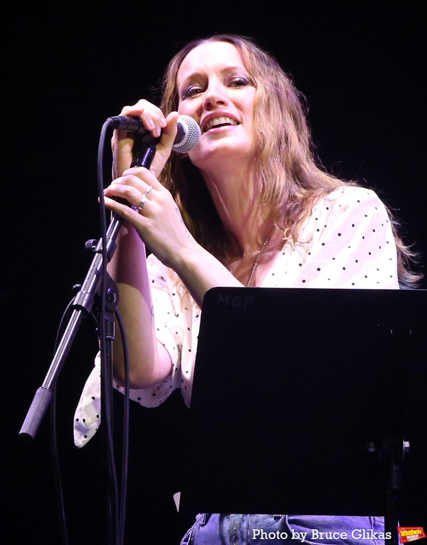 Photos: Ingrid Michaelson Performs Songs from New Album at THE NOTEBOOK  Image